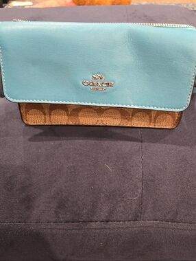 Coach Two-Tone Signature Wristlet Wallet - Turquoise and Brown